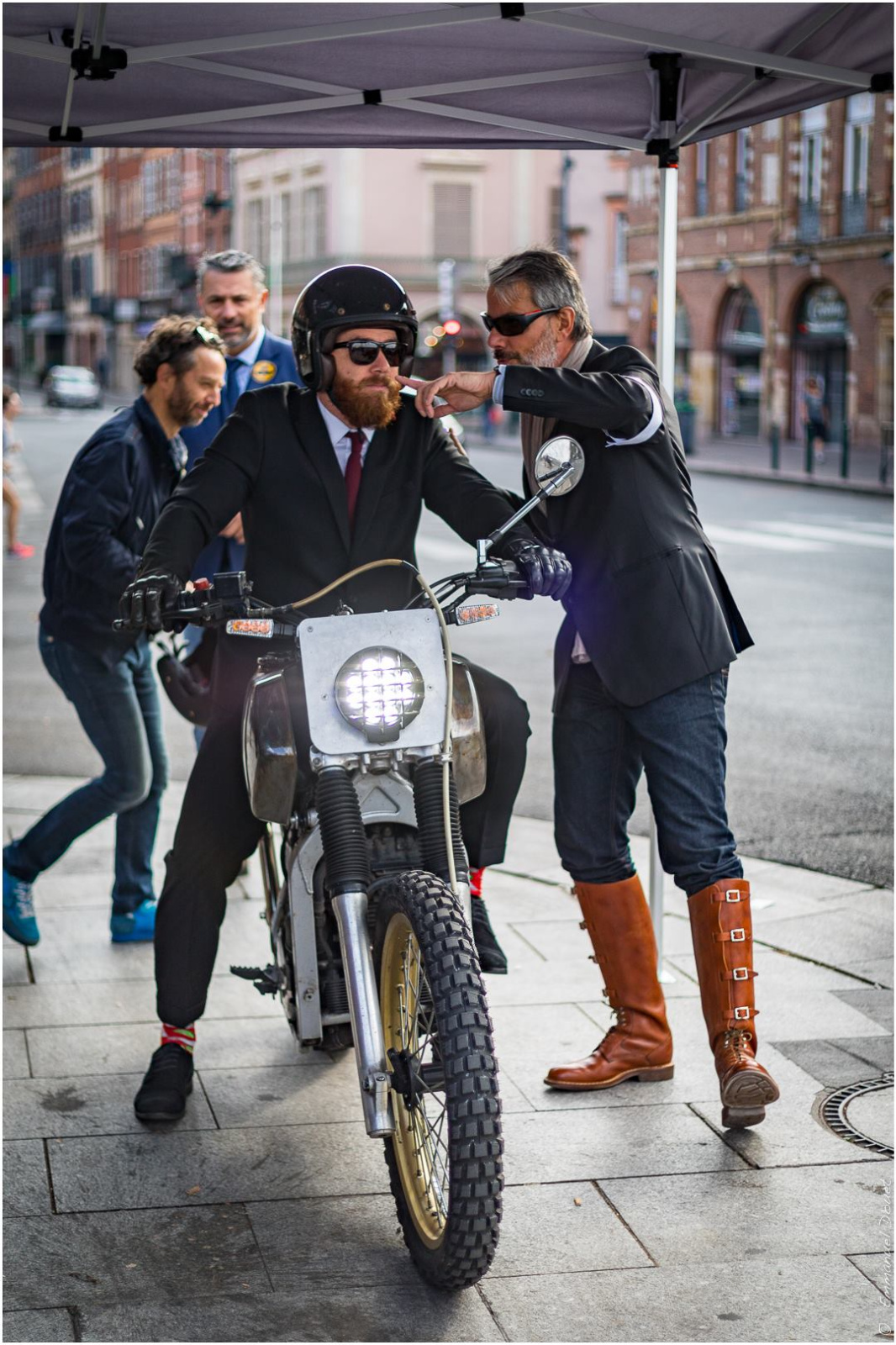 43055710 1897002940354921 7044016759401086976 o 1897002933688255